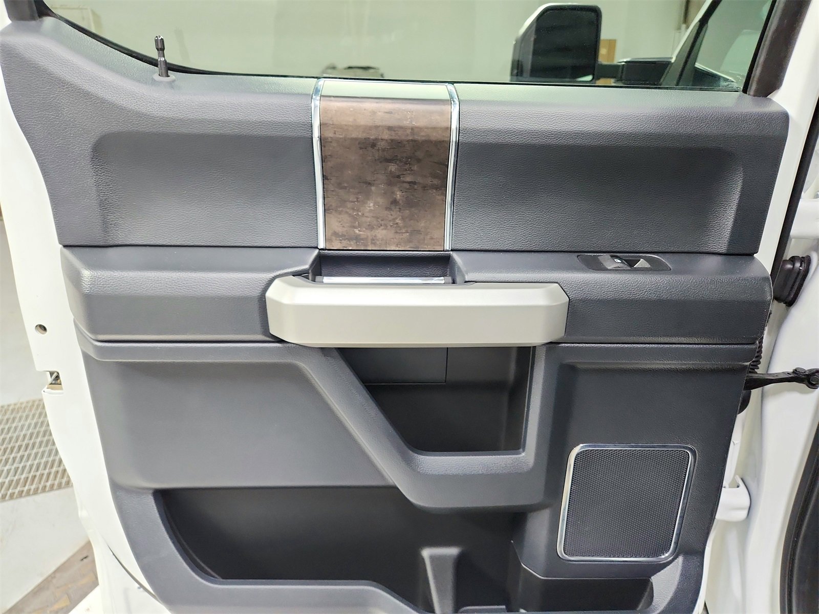 Used 2022 Ford F250 Lariat w/ Lariat Ultimate Package image 38