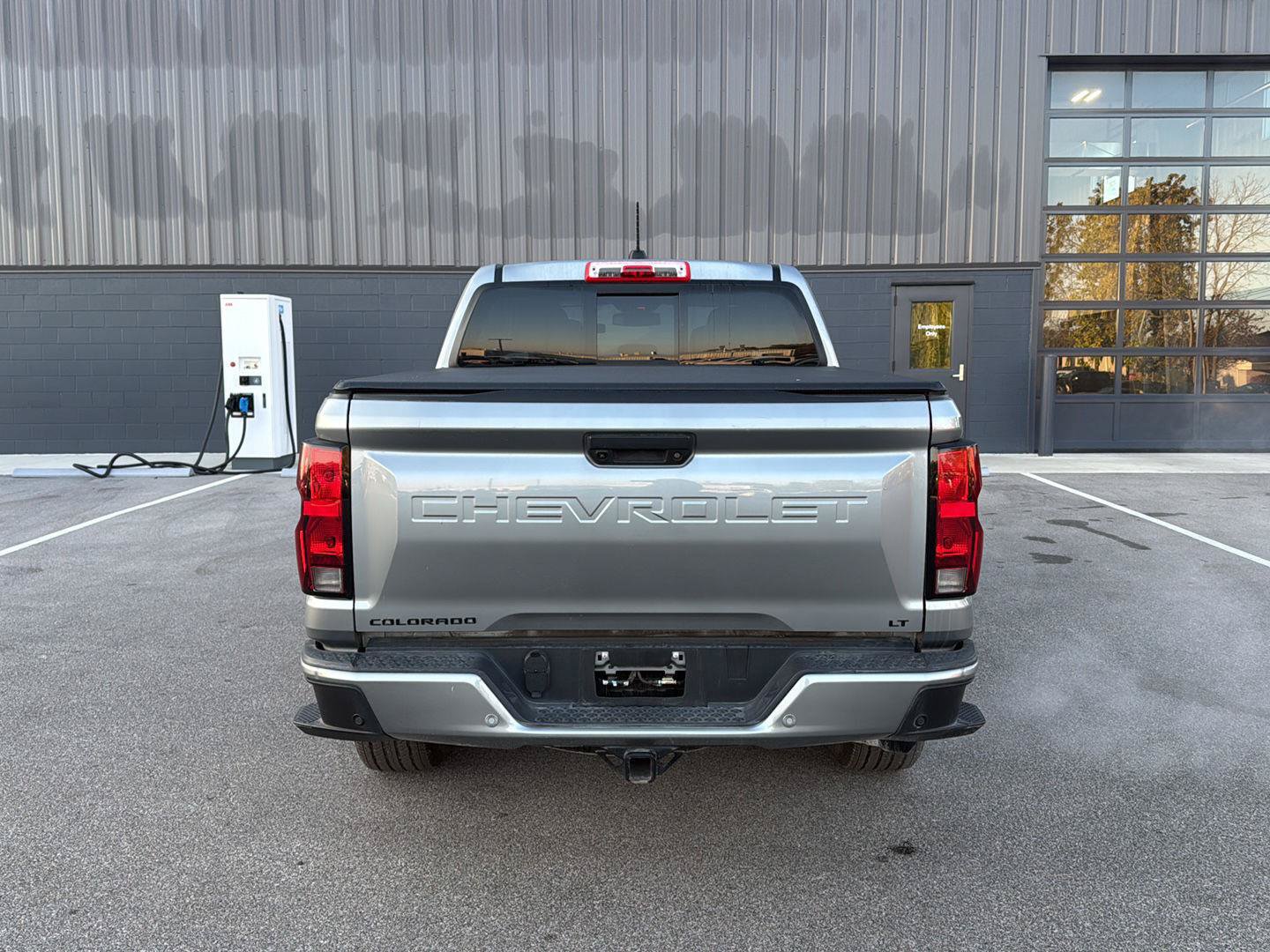 Used 2024 Chevrolet Colorado LT w/ LT Convenience Package II AWD/4WD image 4