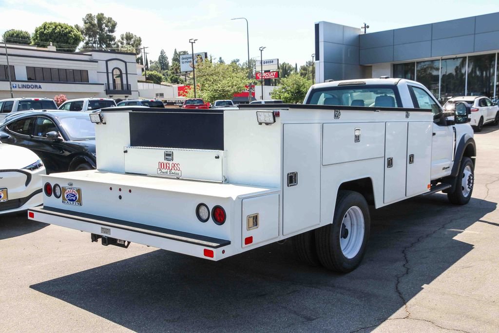 New 2024 Ford F450 XL w/ XL Chrome Package RWD image 4