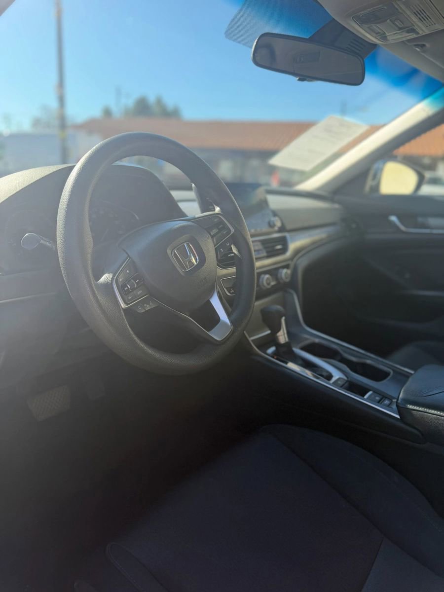 Used 2018 Honda Accord LX image 22