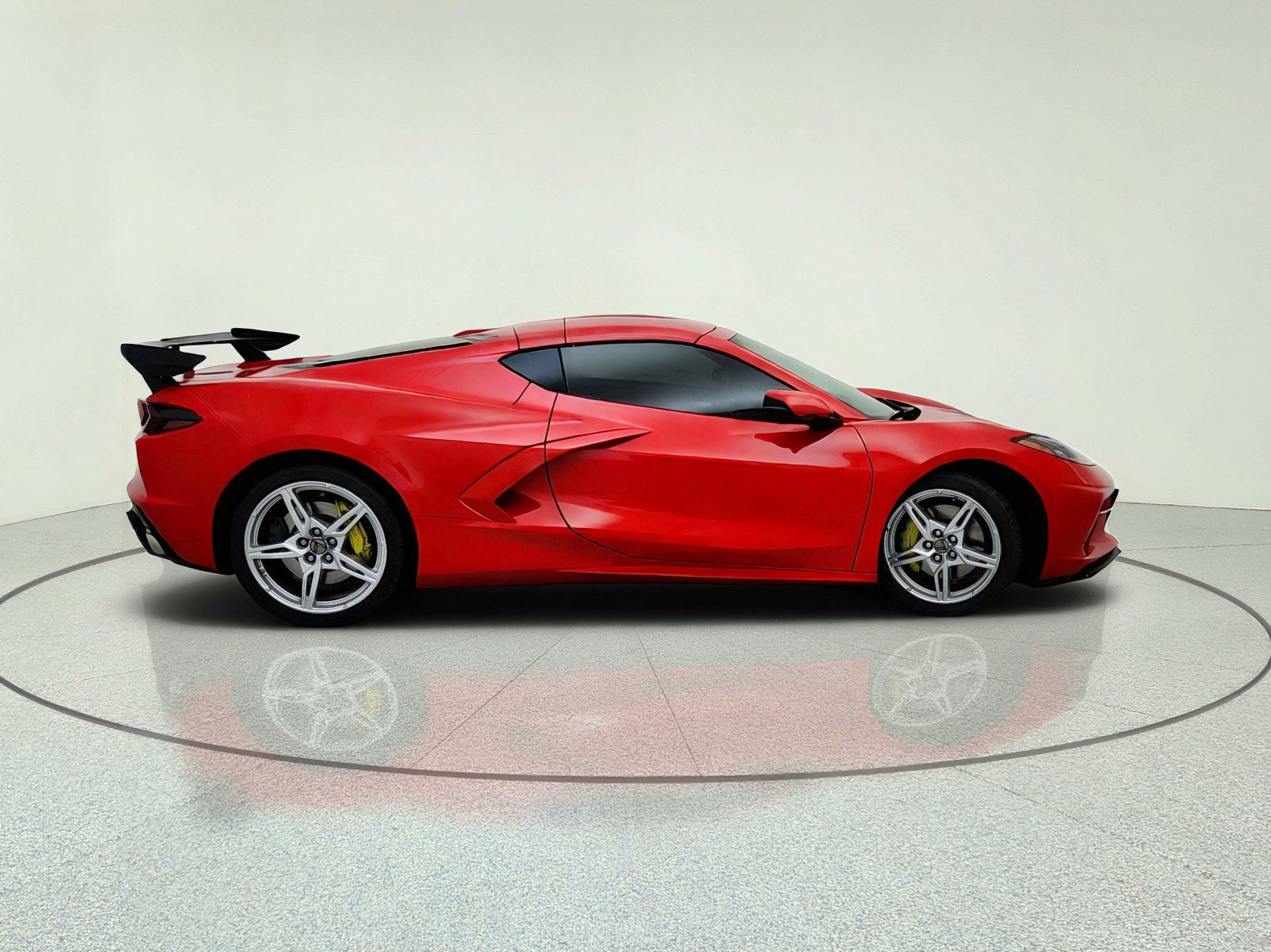 Used 2022 Chevrolet Corvette Stingray Preferred Cpe w/ Z51 Performance Package RWD image 5