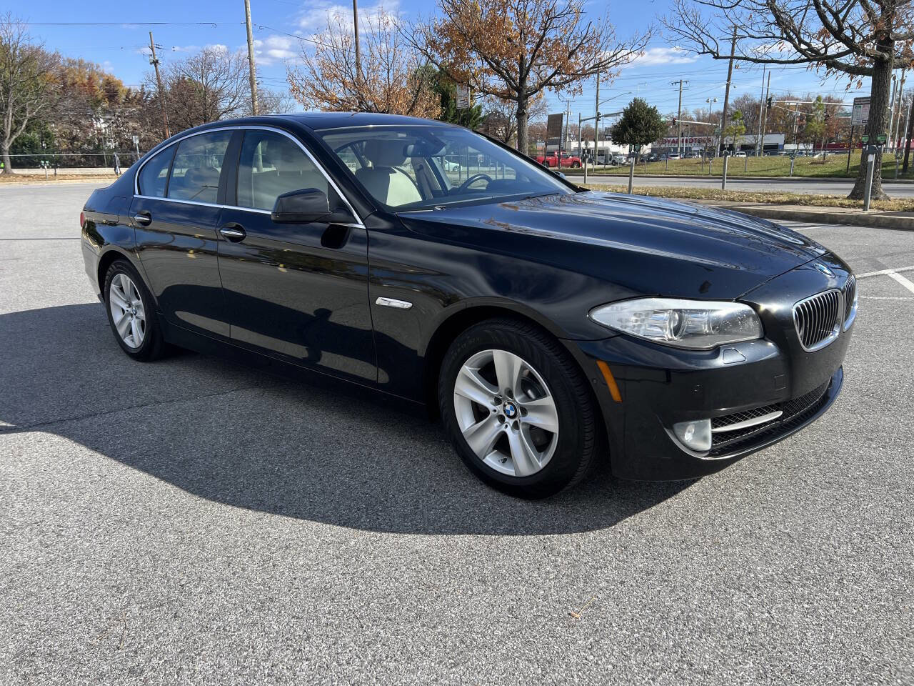 Used 2013 BMW 528i xDrive 528i xDrive AWD 4dr Sedan image 4