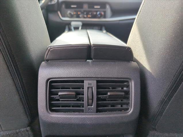 Used 2023 Nissan Rogue S image 19