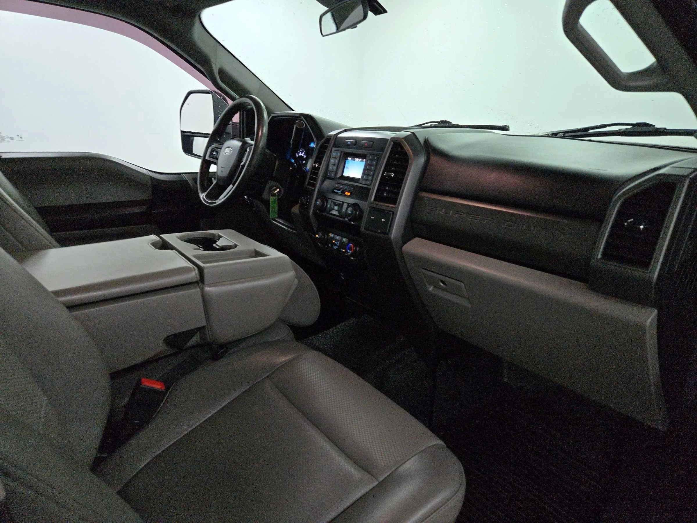 Used 2020 Ford F250 XL w/ Power Equipment Group image 24