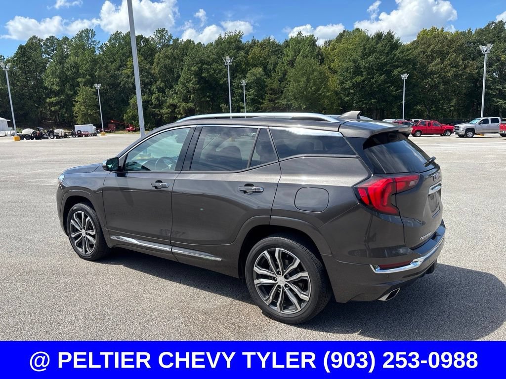 Used 2020 GMC Terrain Denali w/ Denali Premium Package AWD/4WD image 5