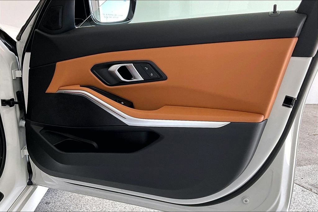 Used 2025 BMW 330i xDrive Sedan image 23