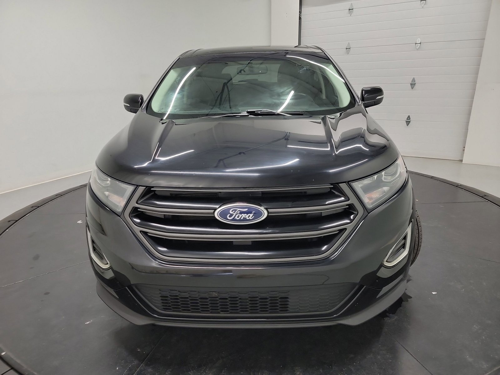 Used 2018 Ford Edge Sport w/ Technology Package AWD/4WD image 2