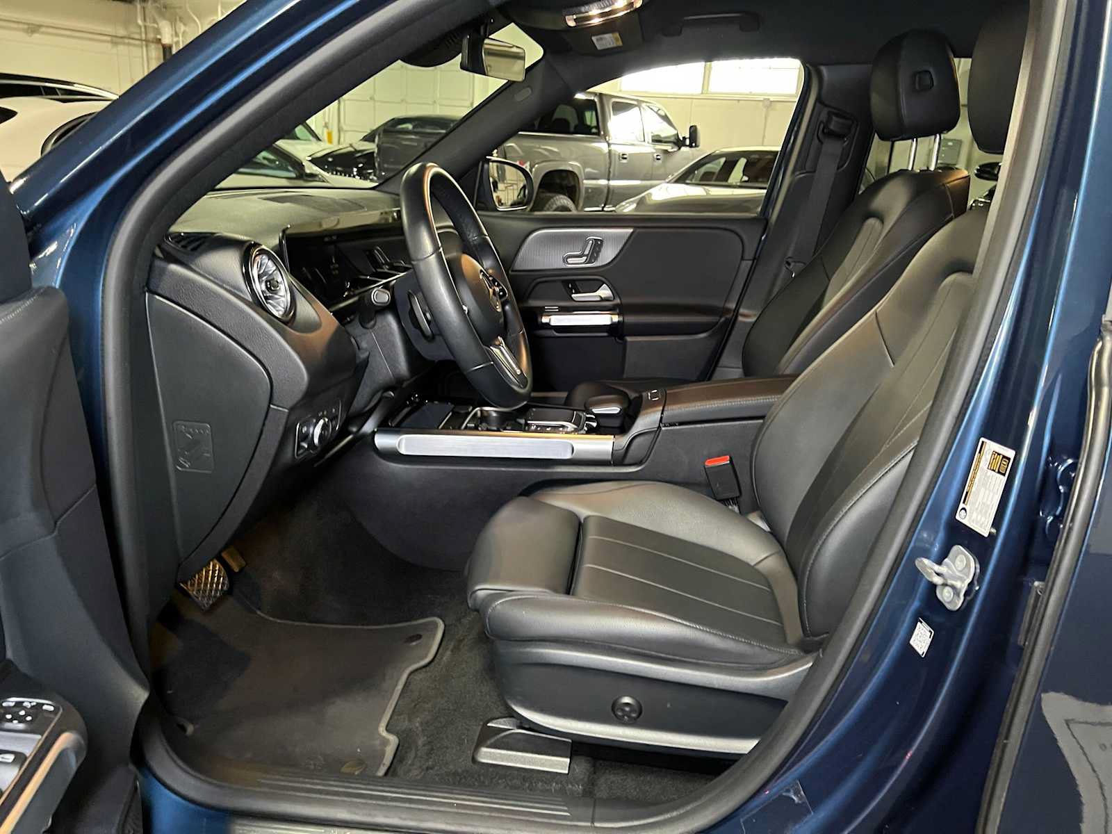 Used 2023 Mercedes-Benz EQB 250+ image 22