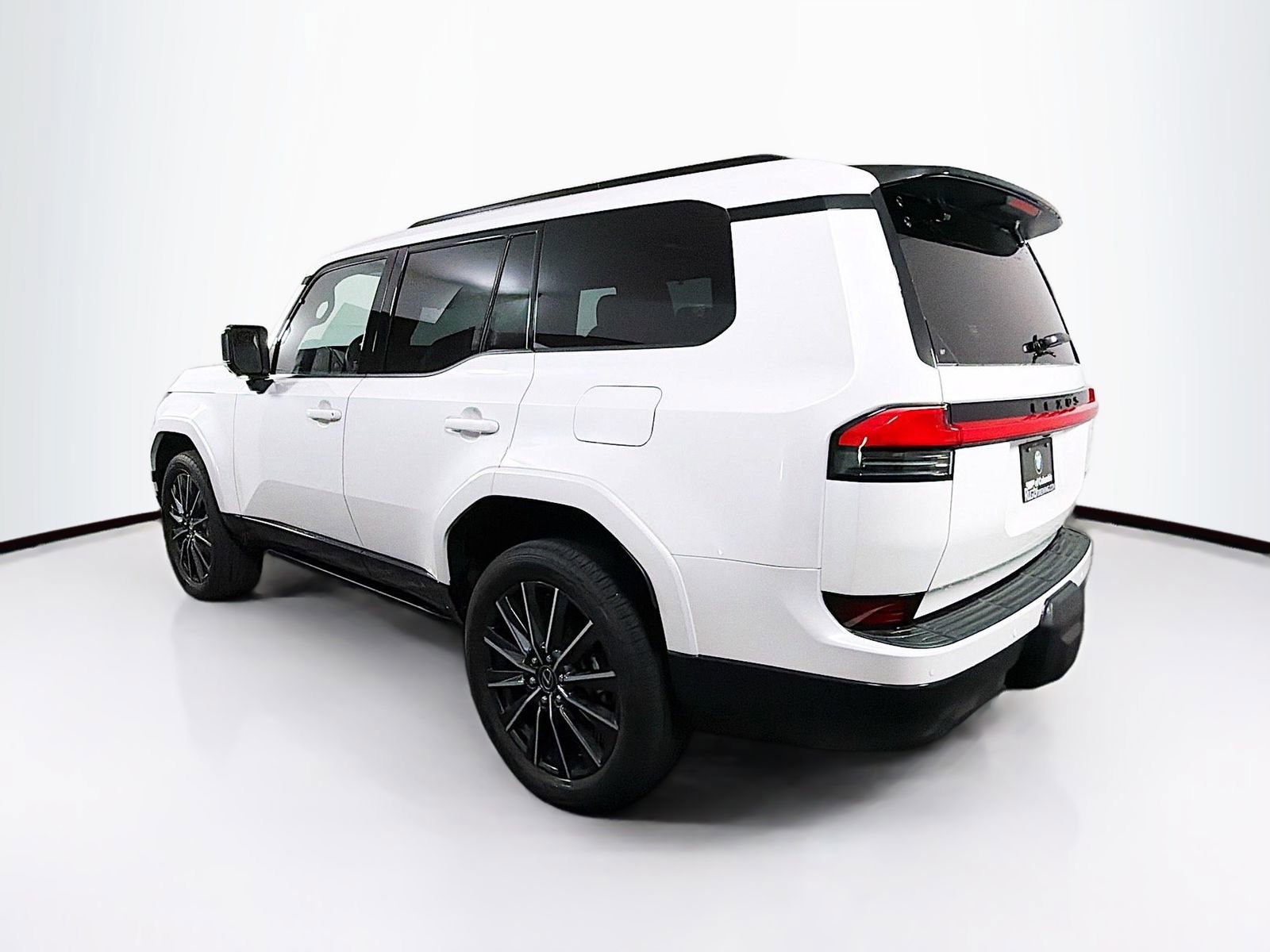 Used 2025 Lexus GX 550 w/ Cold Area Package AWD/4WD image 5