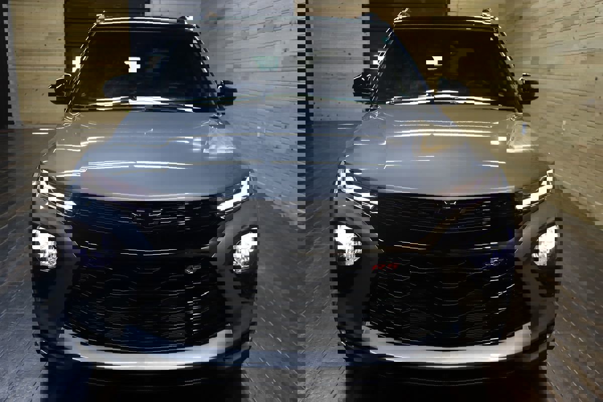 Used 2023 Chevrolet TrailBlazer RS w/ Technology Package image 7