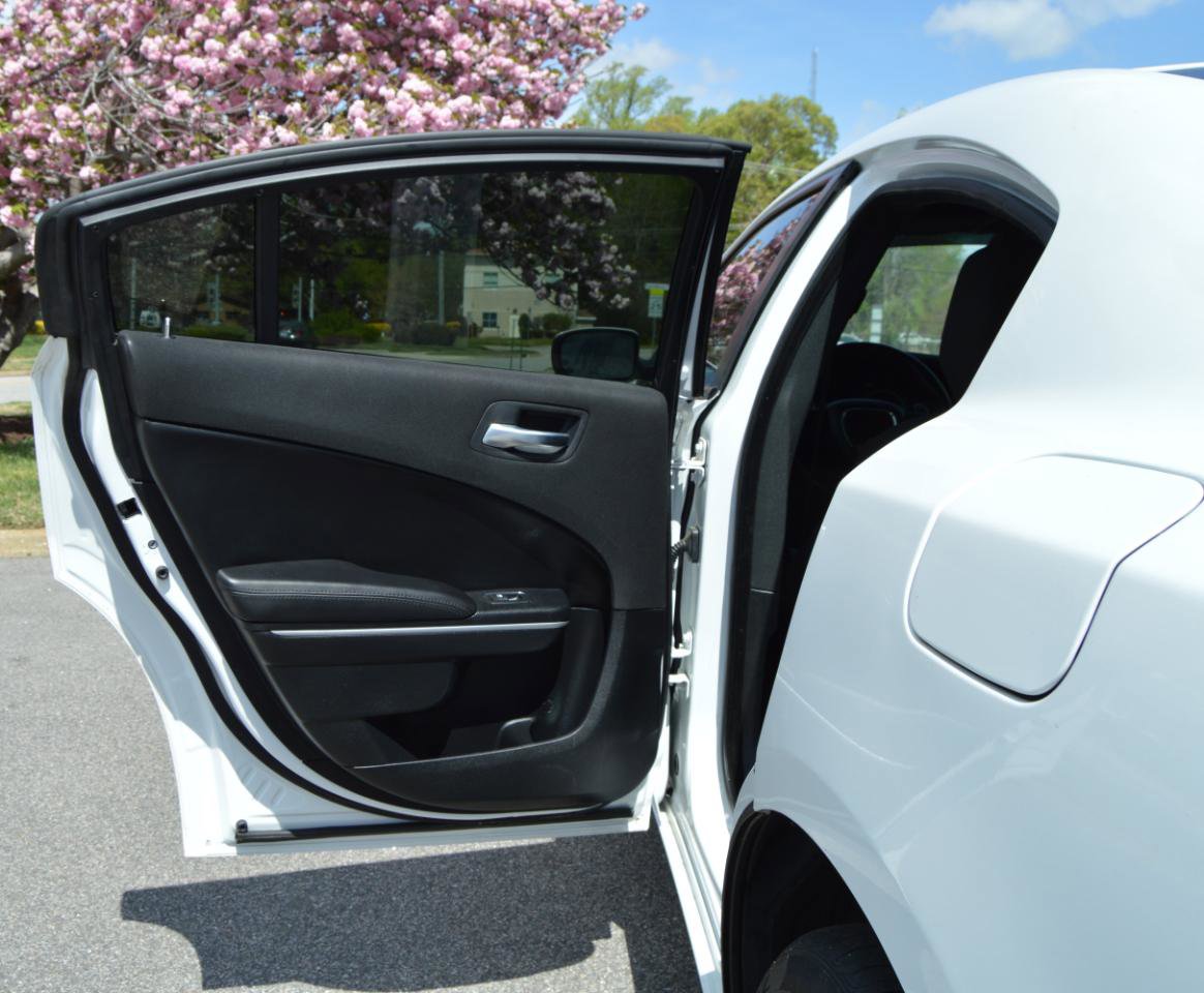 Used 2020 Dodge Charger Police w/ Street Appearance Group image 13