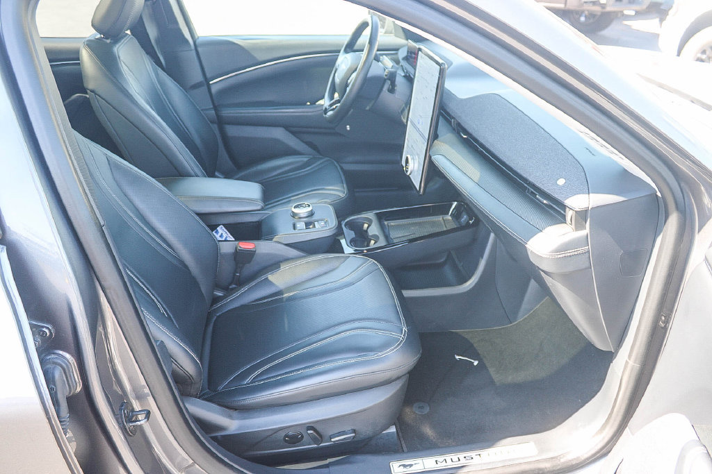 Used 2023 Ford Mustang Mach-E Premium AWD/4WD image 18