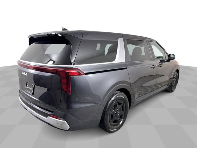 Used 2025 Kia Carnival FWD image 8