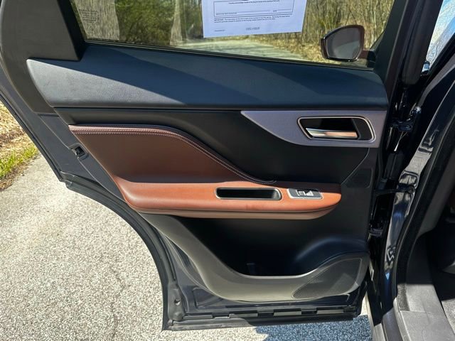Used 2017 Jaguar F-PACE S image 13