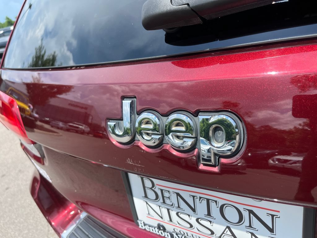 Used 2017 Jeep Grand Cherokee Limited w/ Luxury Group II RWD image 40