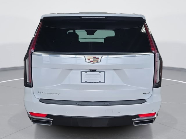 Used 2023 Cadillac Escalade Premium Luxury w/ Performance Package image 4