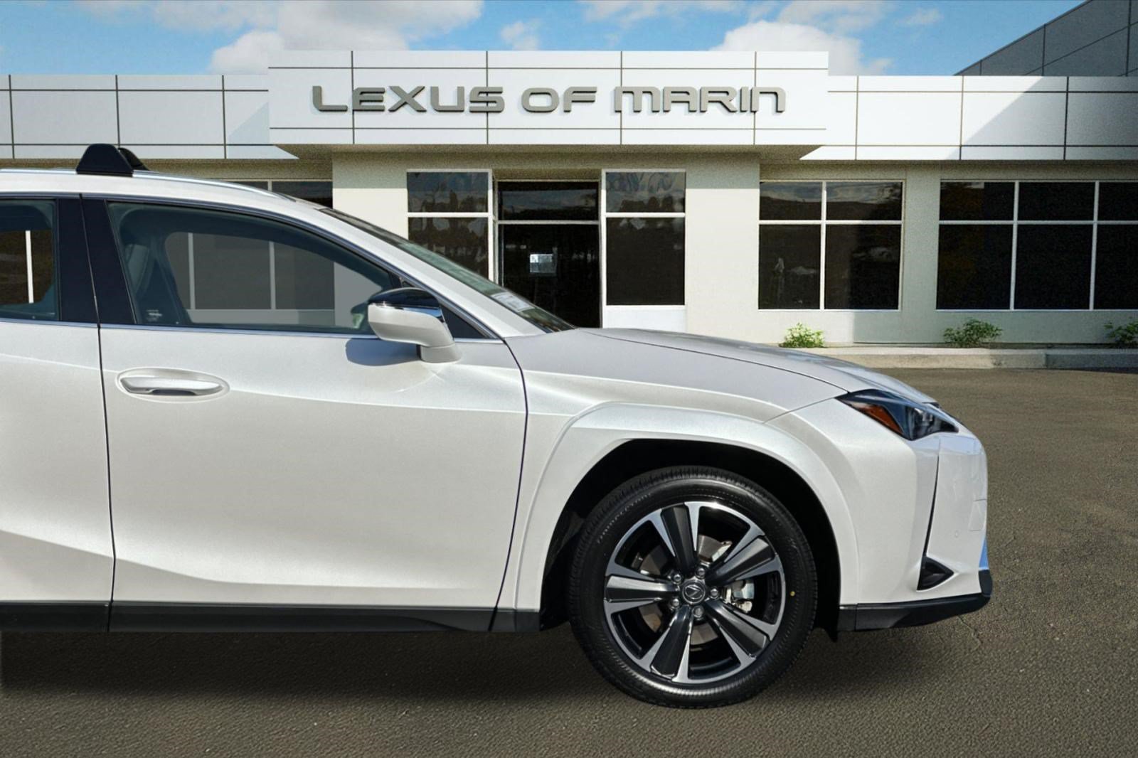 Used 2025 Lexus UX 300h FWD w/ Accessory Package (Z2) image 35