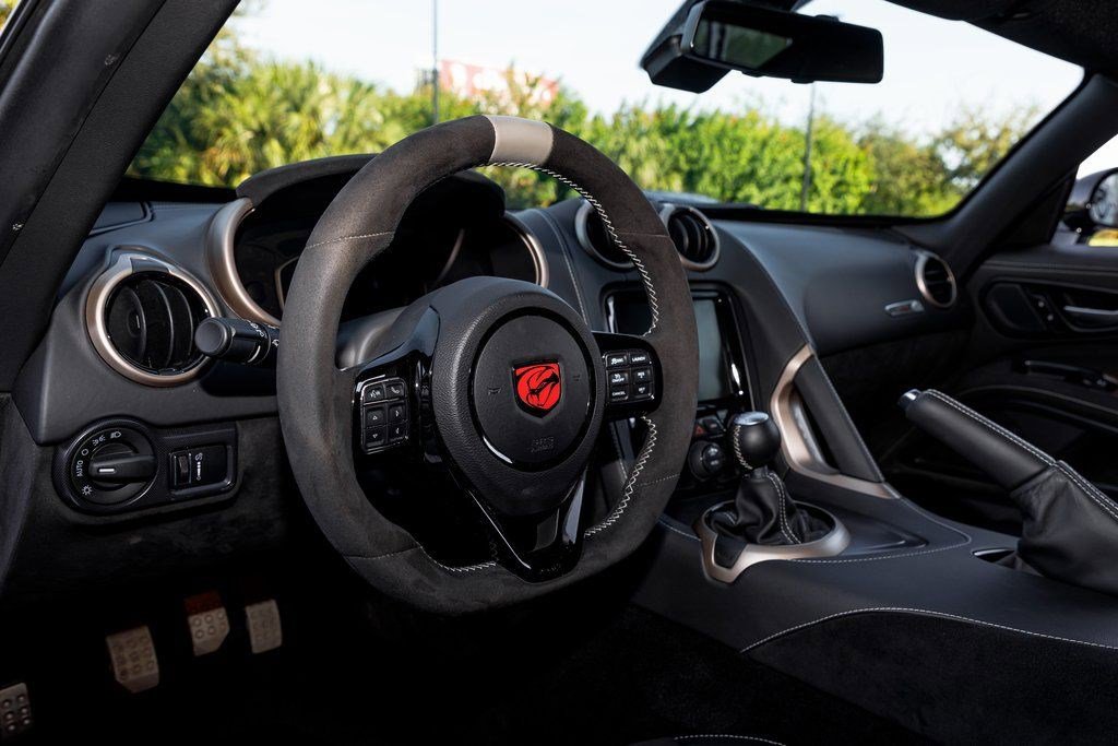 Used 2017 Dodge Viper GTC w/ ACR Package RWD image 35