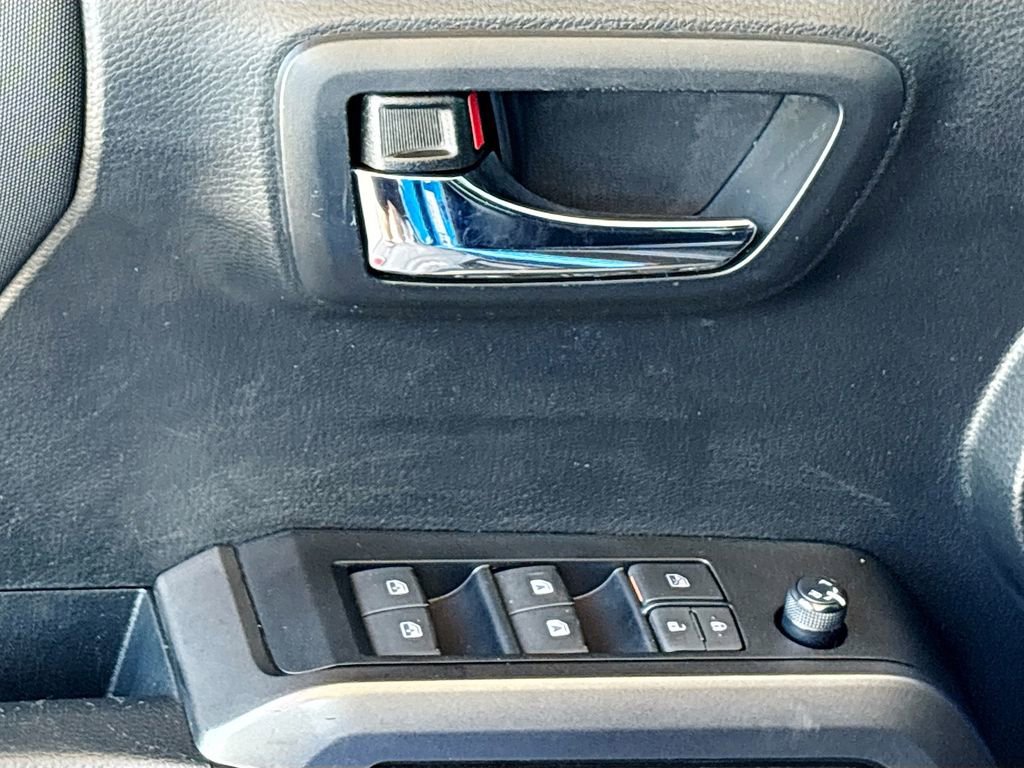 Used 2019 Toyota Tacoma TRD Pro AWD/4WD image 23