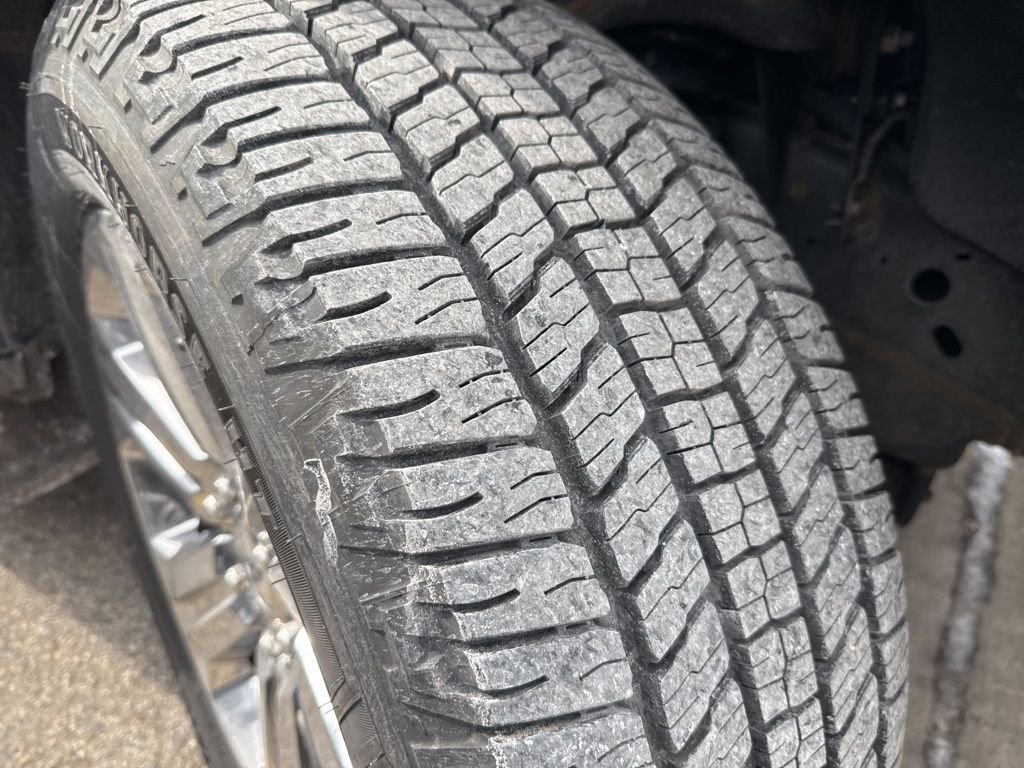 Used 2019 Ford F150 Lariat w/ Equipment Group 502A Luxury image 3