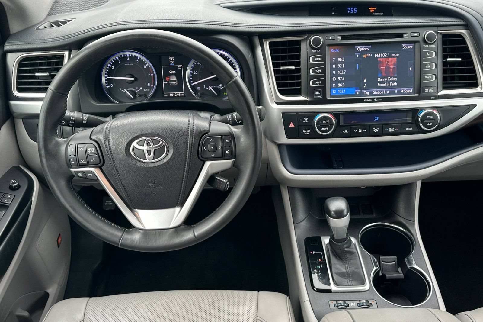 Used 2015 Toyota Highlander Limited FWD image 13