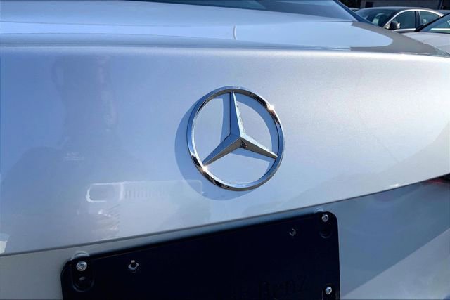 Used 2025 Mercedes-Benz C 300 4MATIC Sedan image 28