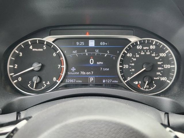 Used 2023 Nissan Altima 2.5 SV w/ SV Premium Package FWD image 14