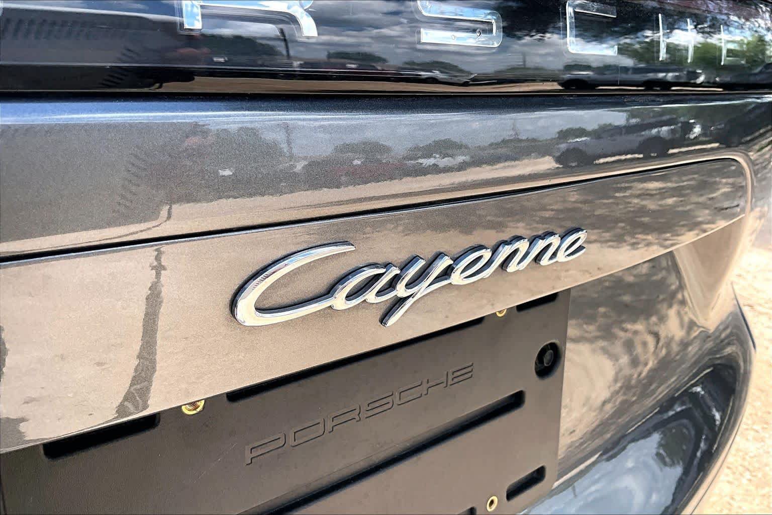 Used 2019 Porsche Cayenne AWD/4WD image 12