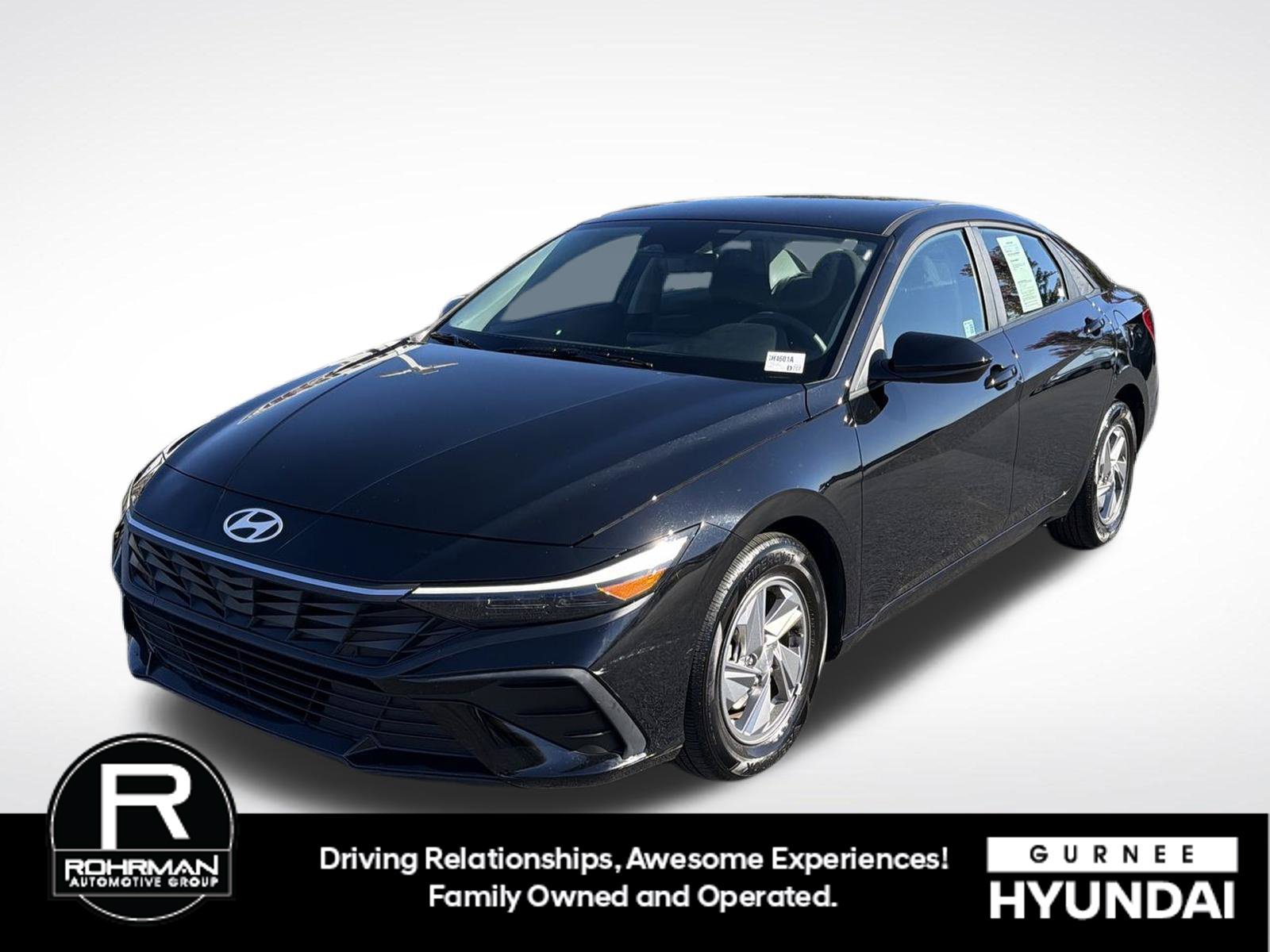 Certified 2024 Hyundai Elantra SE FWD image 1