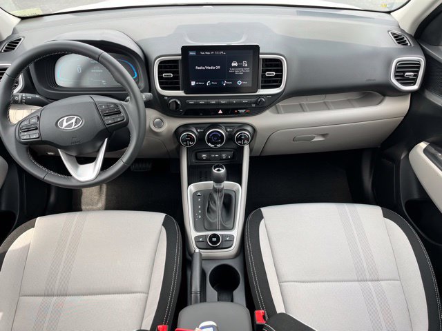 New 2026 Hyundai Venue SEL FWD image 9