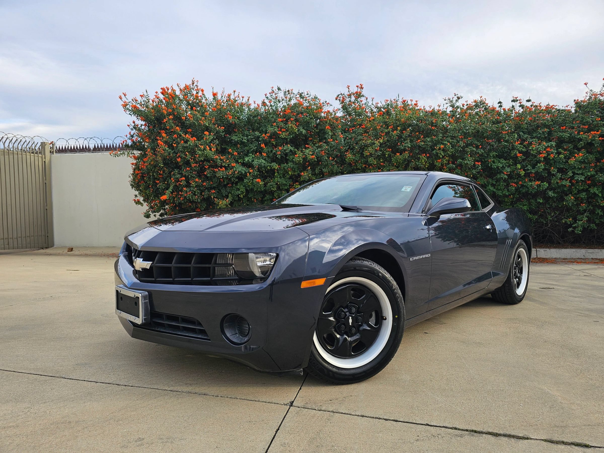 Used 2013 Chevrolet Camaro LS RWD image 1