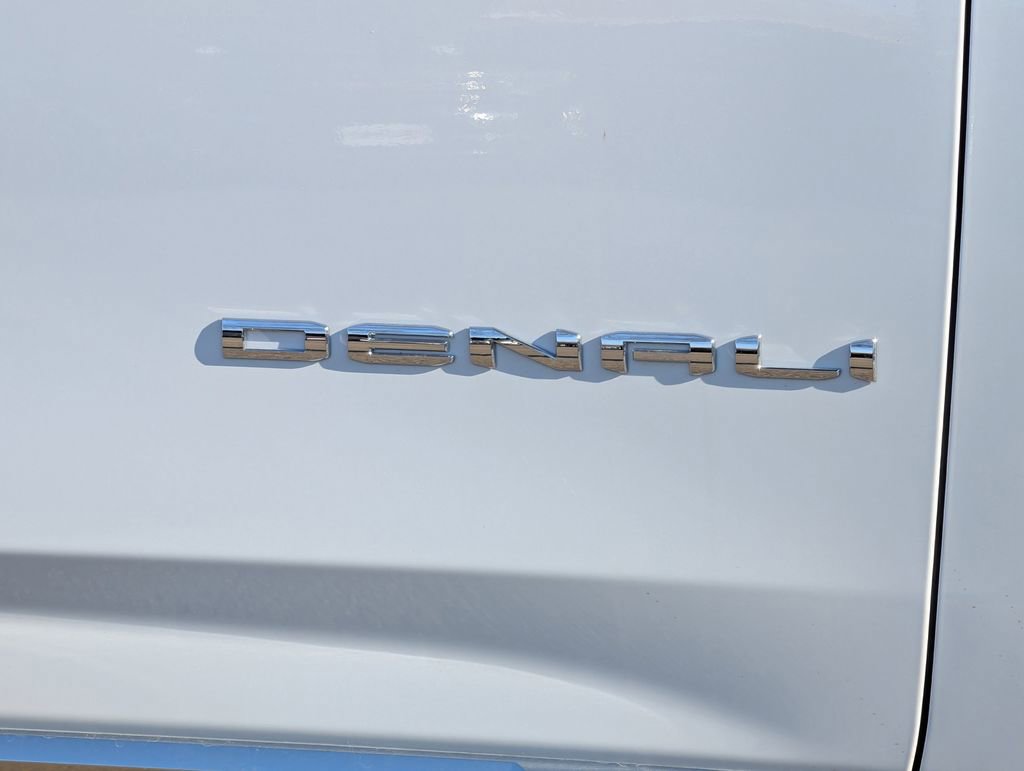 New 2026 GMC Yukon XL Denali w/ Sun & Power Step Package image 13