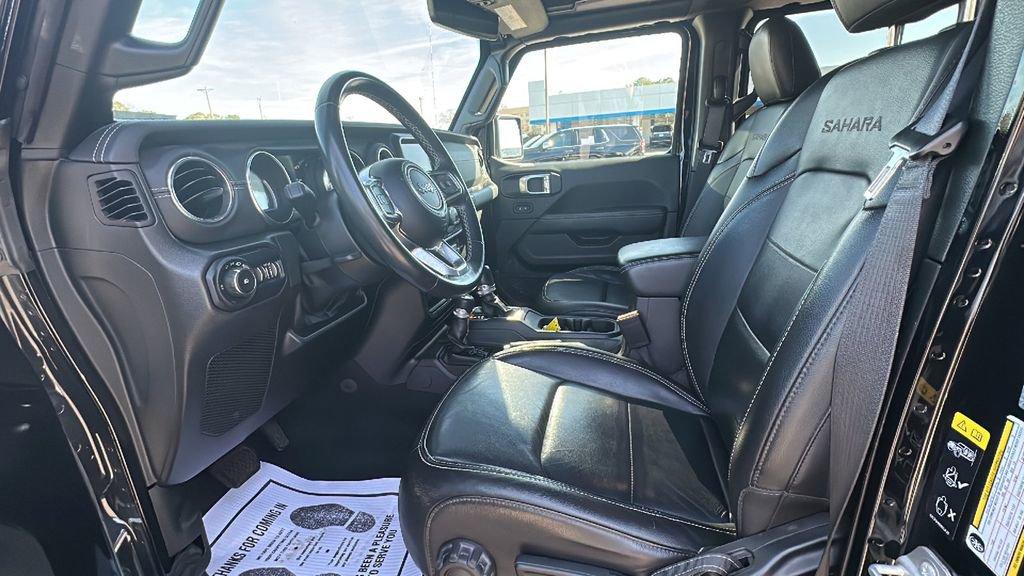 Used 2022 Jeep Wrangler Unlimited Sahara AWD/4WD image 11
