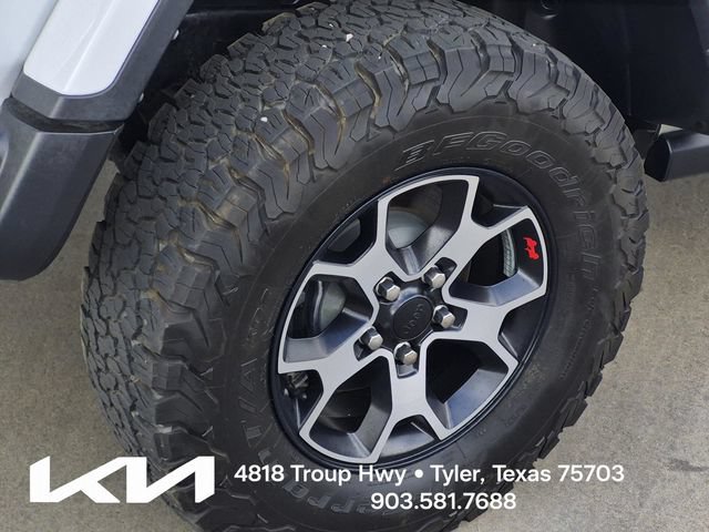 Used 2022 Jeep Wrangler Unlimited Rubicon w/ LED Lighting Group AWD/4WD image 8