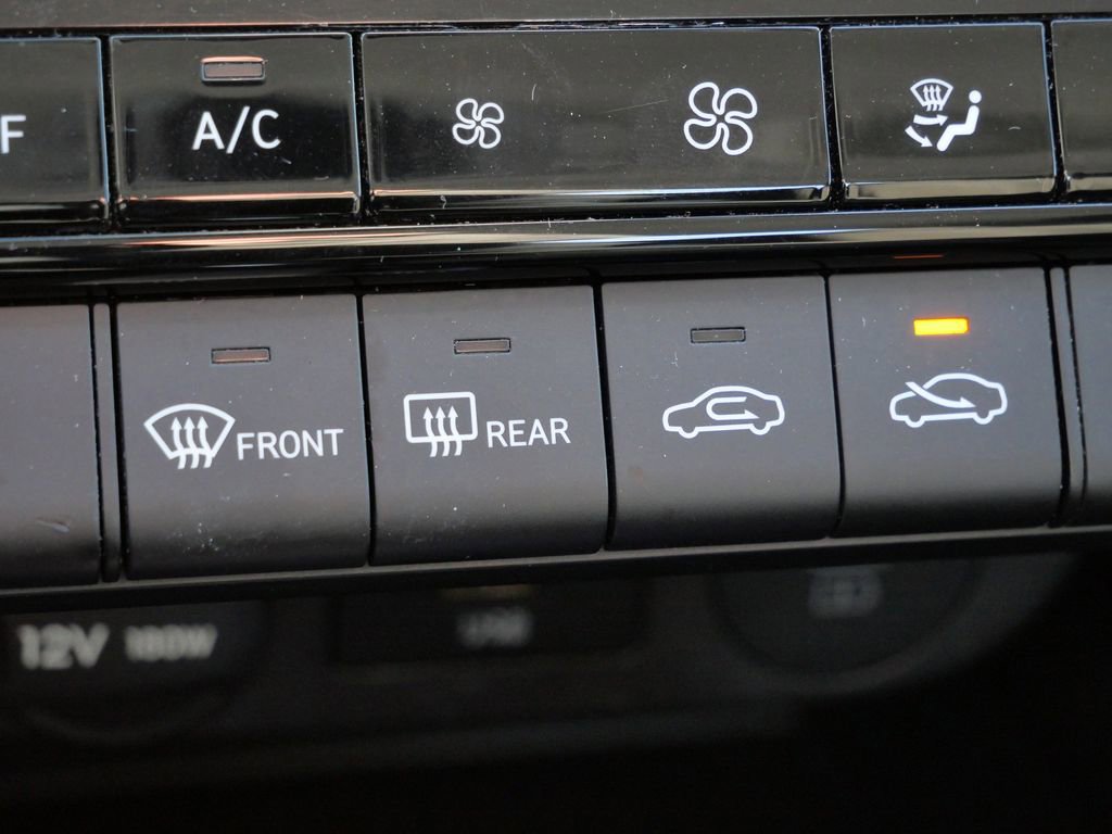 Used 2024 Hyundai Elantra SEL image 48