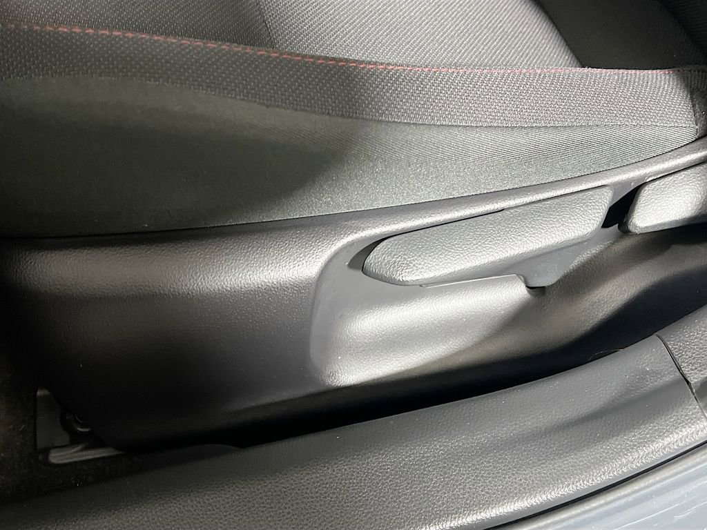 Used 2023 Toyota Prius Prime FWD image 18