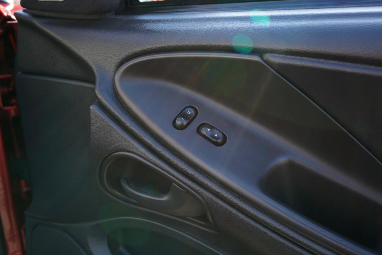 Used 2001 Ford Mustang Cobra image 45