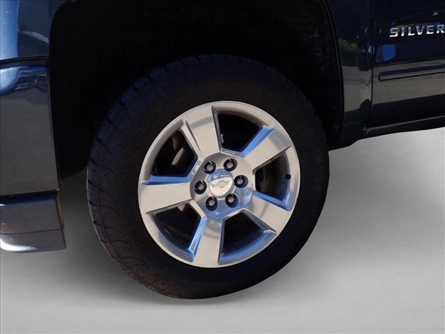 Used 2018 Chevrolet Silverado 1500 LT w/ All Star Edition AWD/4WD image 12