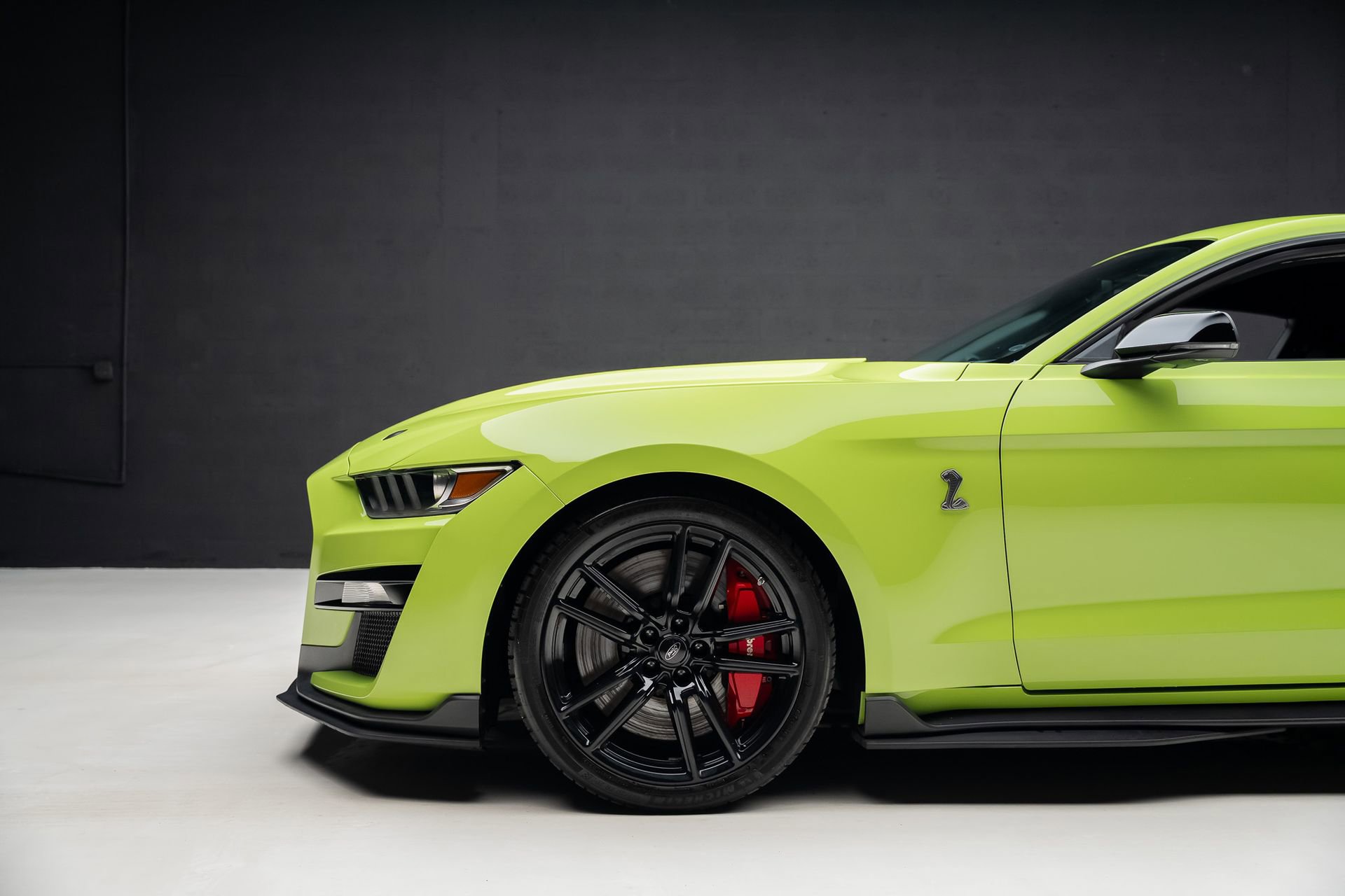 Used 2020 Ford Mustang Shelby GT500 w/ Technology Package image 21