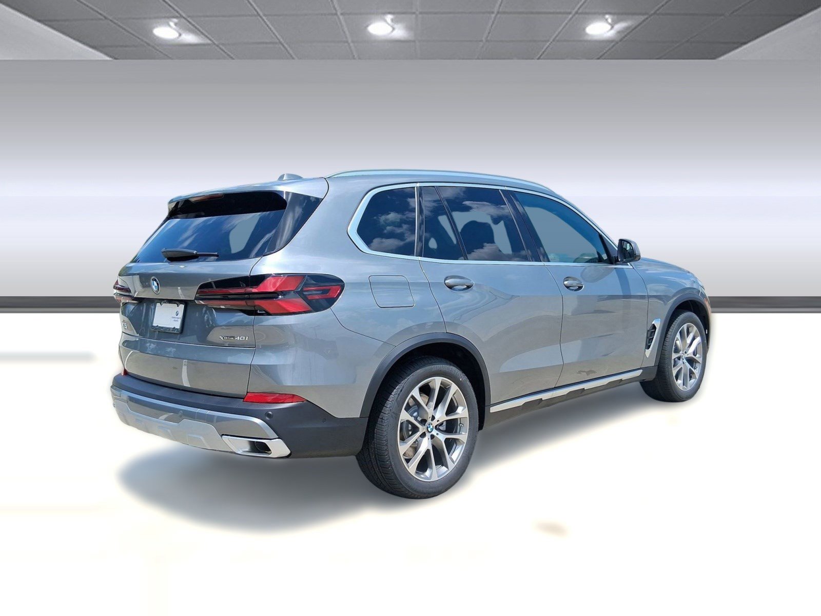 Used 2026 BMW X5 xDrive40i w/ Premium Package image 9