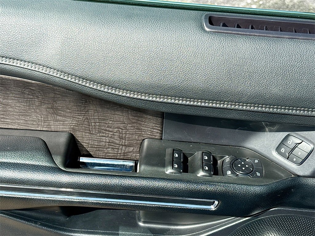 Used 2021 Ford Expedition Max Limited image 19