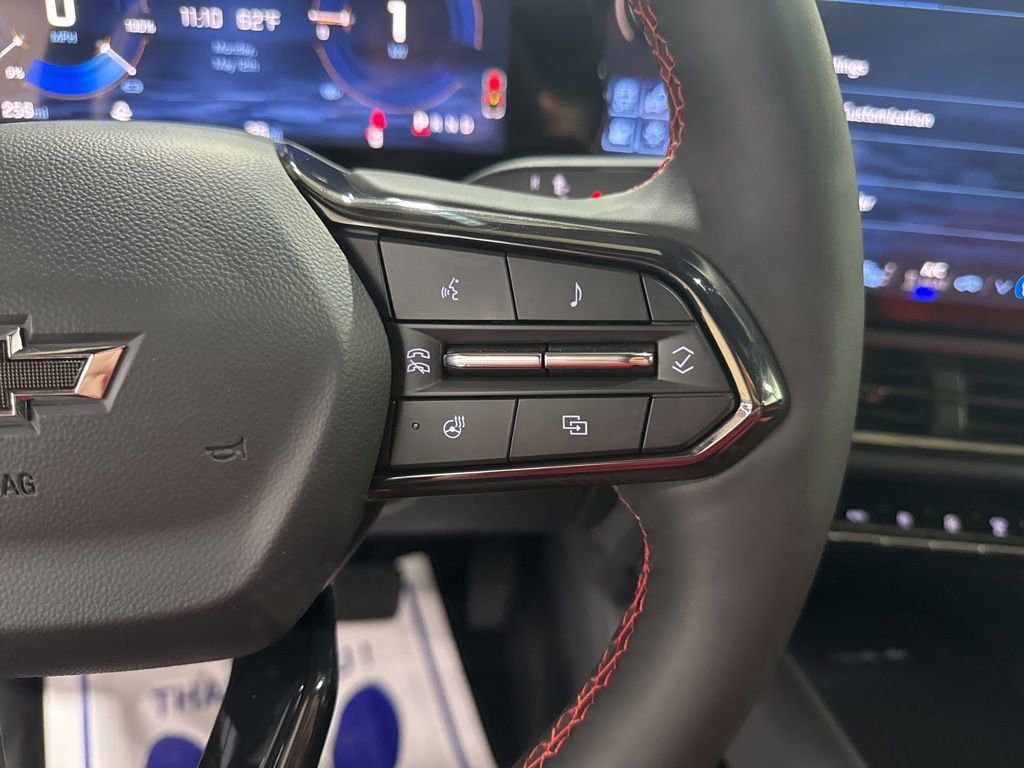 New 2025 Chevrolet Equinox EV RS w/ Convenience Package II FWD image 21