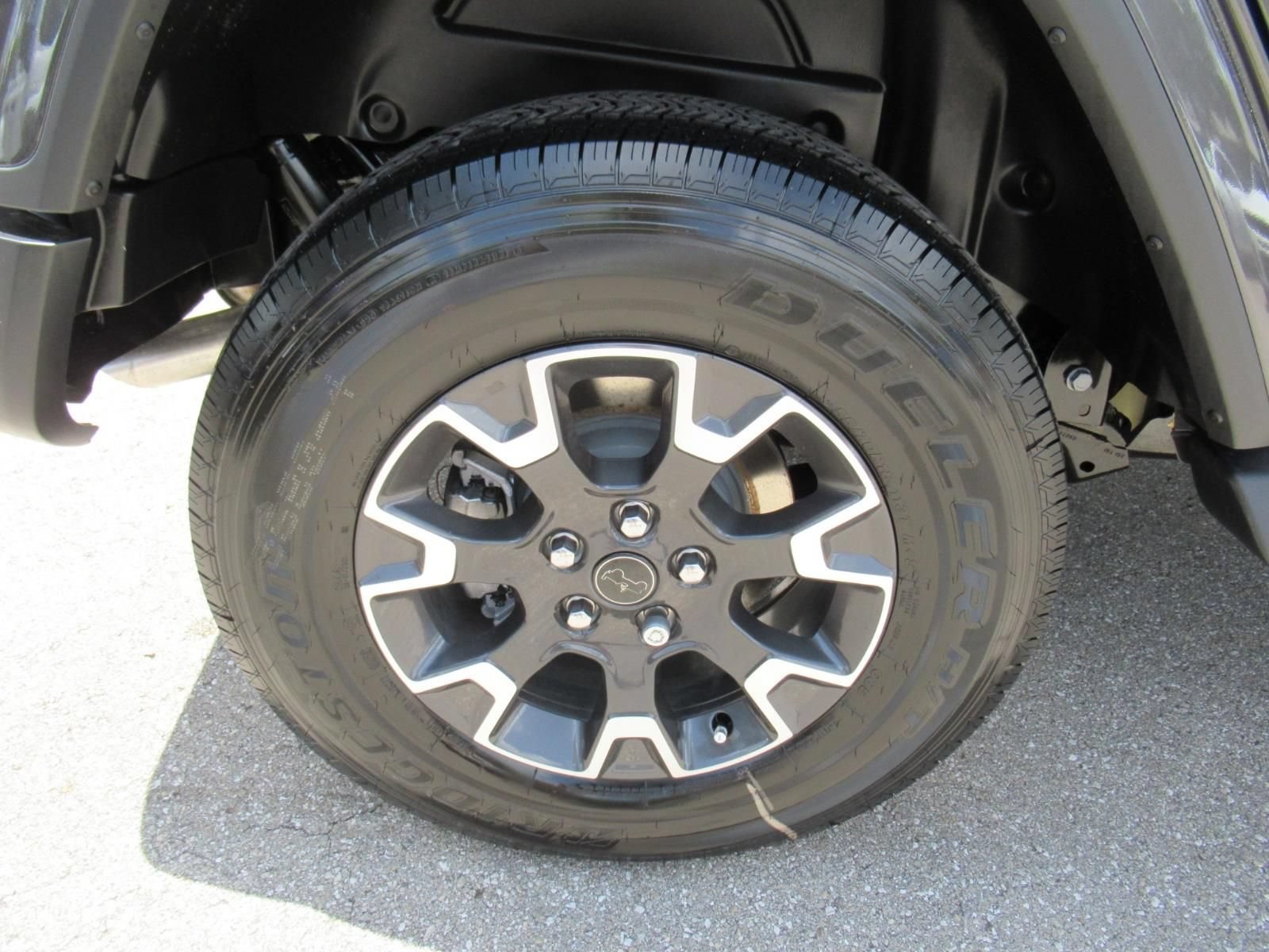 New 2026 Jeep Wrangler Unlimited Sahara AWD/4WD image 8