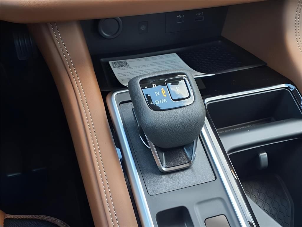 New 2025 Nissan Pathfinder Platinum w/ Cargo Package image 18