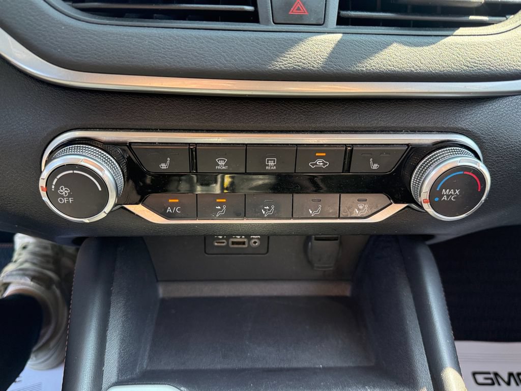 Used 2019 Nissan Altima 2.5 SR w/ SR Premium Package FWD image 31
