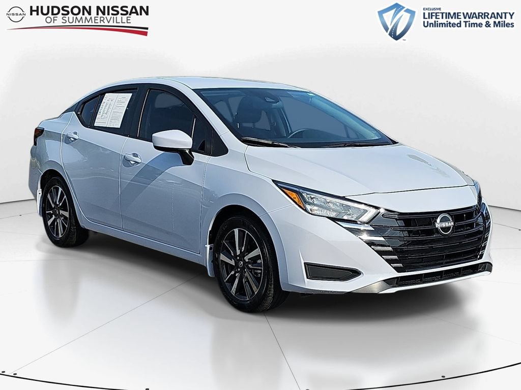 Used 2025 Nissan Versa SV w/ Trunk Package