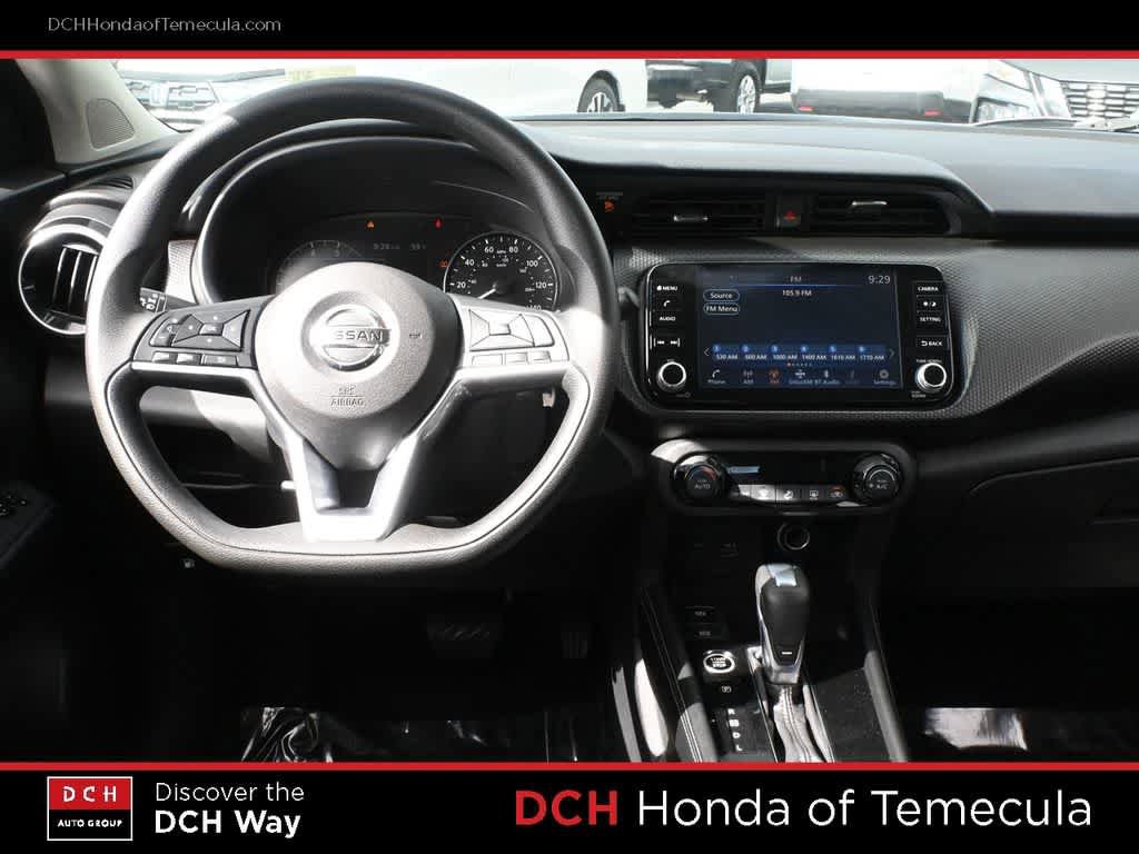 Used 2021 Nissan Kicks SV FWD image 7