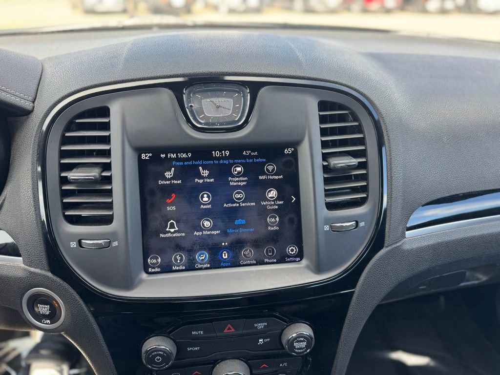 Used 2018 Chrysler 300 S AWD/4WD image 3