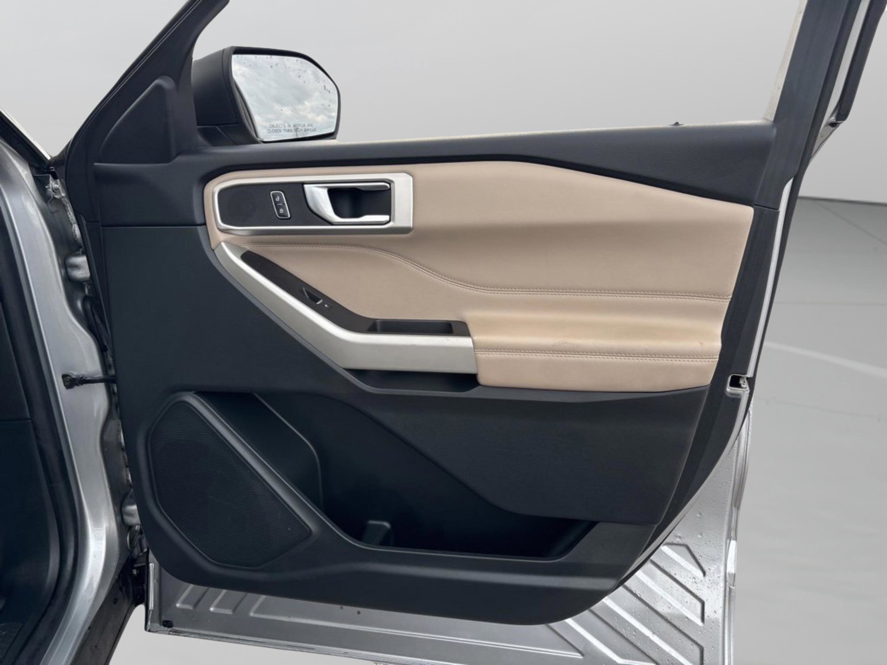 Used 2021 Ford Explorer XLT w/ Equipment Group 202A image 41