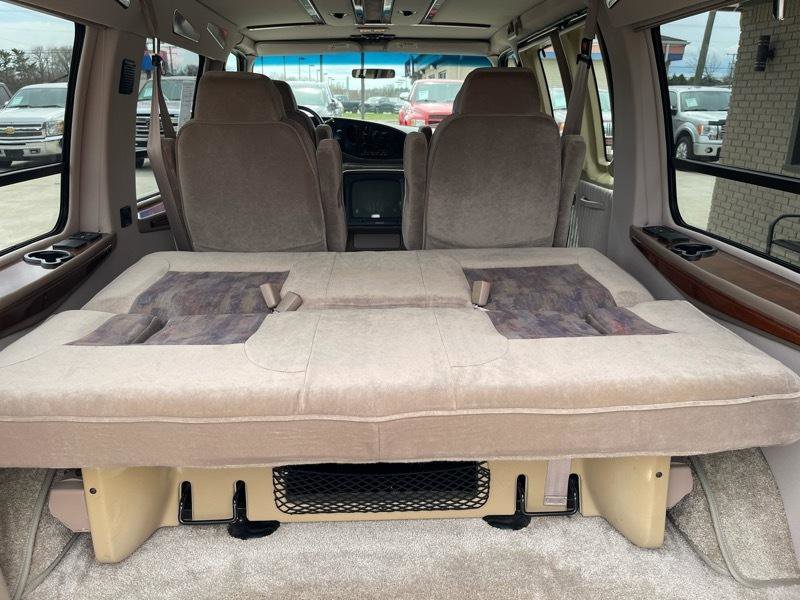 Used 1999 Ford E-150 and Econoline 150 RWD image 49